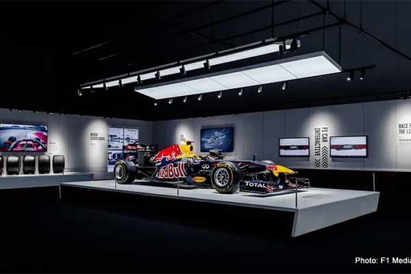 20260612-1pameran-formula-1-pertama-di-asia.jpg